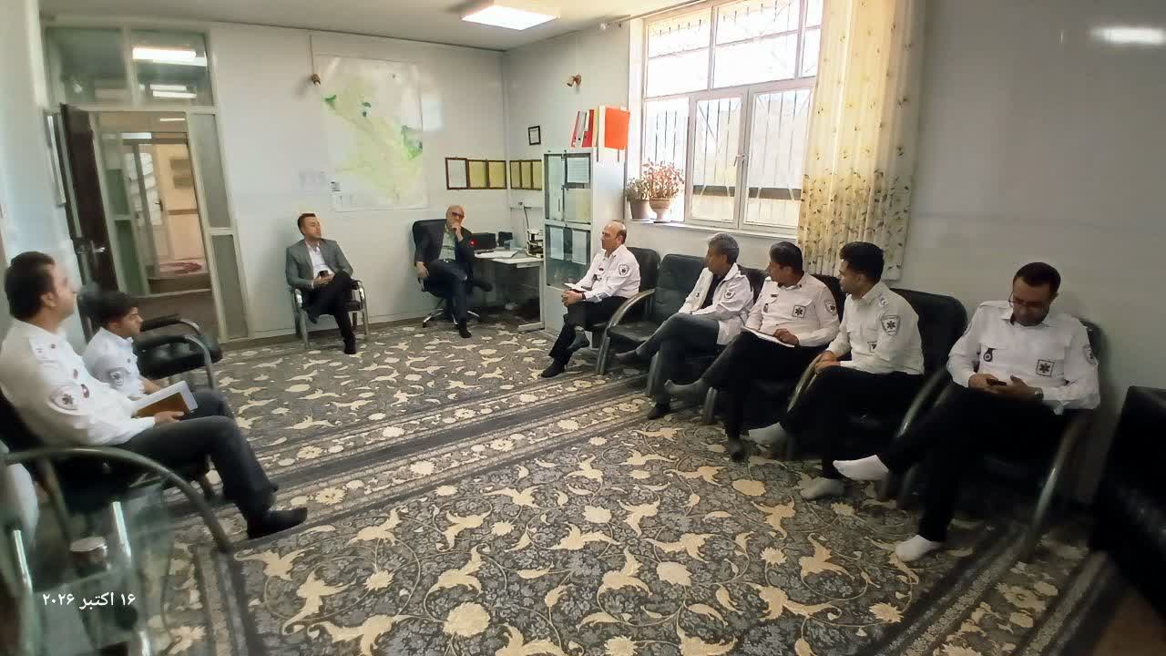 بازدید میدانی رئیس سازمان اورژانس کشور از پایگاه مرکزی و پایگاه‌های شهری اورژانس ۱۱۵ ملایر